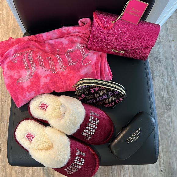 Juicy Couture Accessories - $50Juicy Couture 5 items Pink Bag plush Slippers, make up bag joggers hard case
